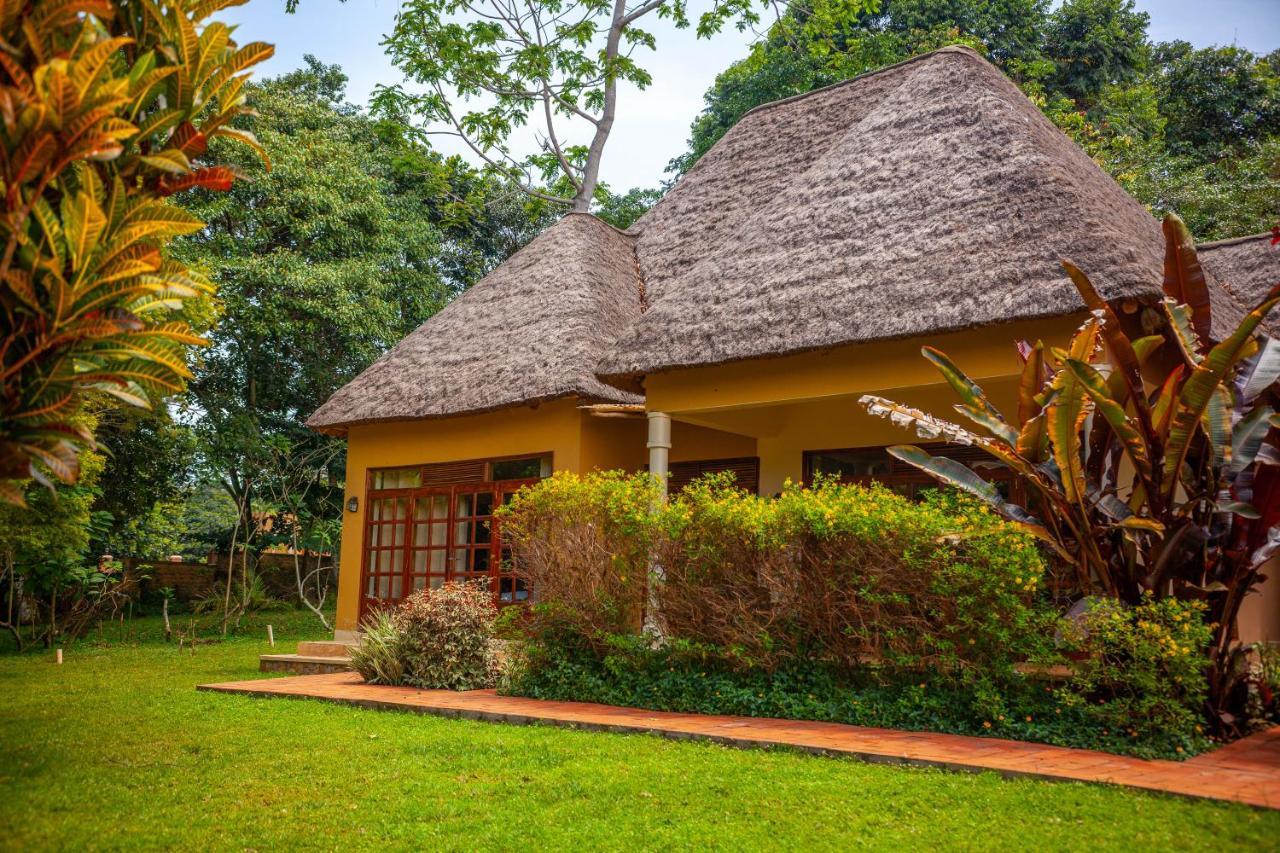 Brovad Sands Lodge Kalangala Exterior foto