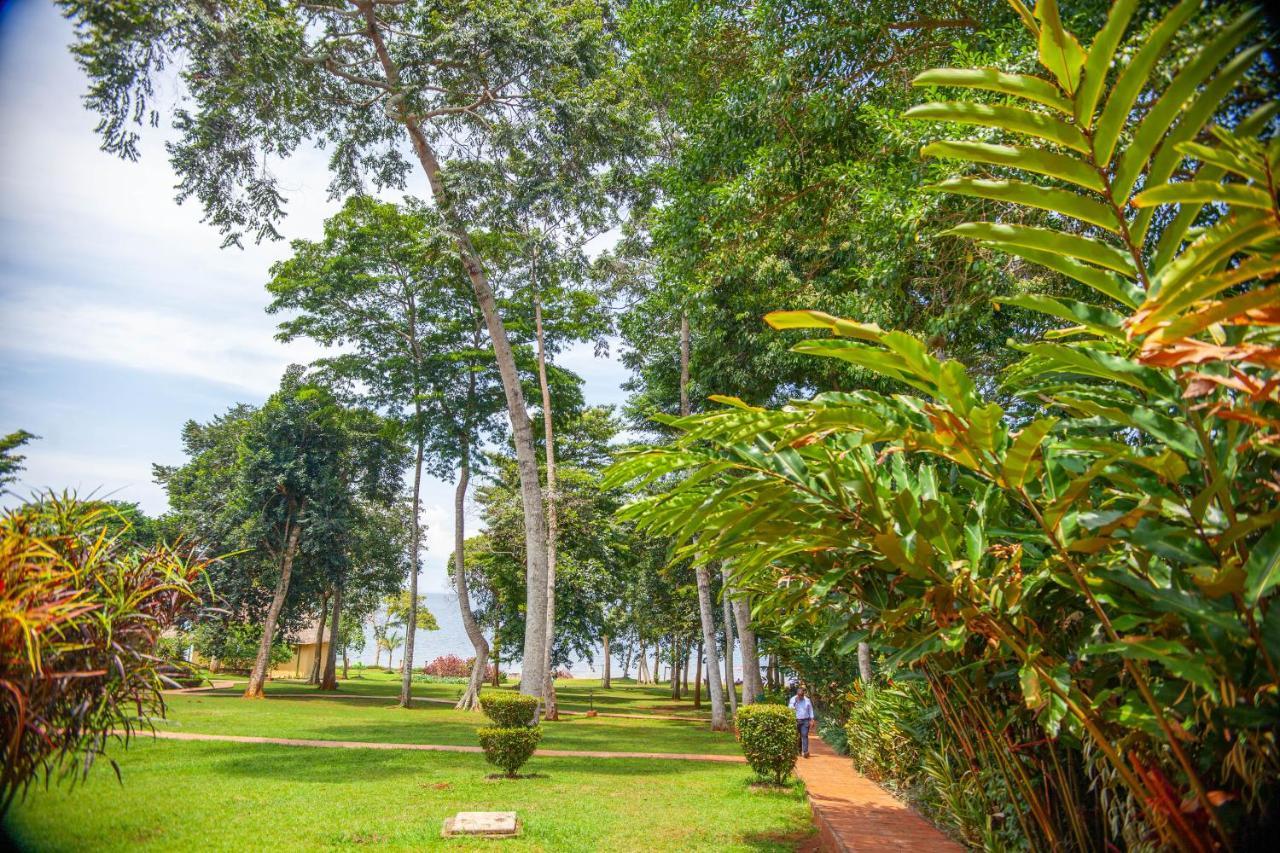 Brovad Sands Lodge Kalangala Exterior foto