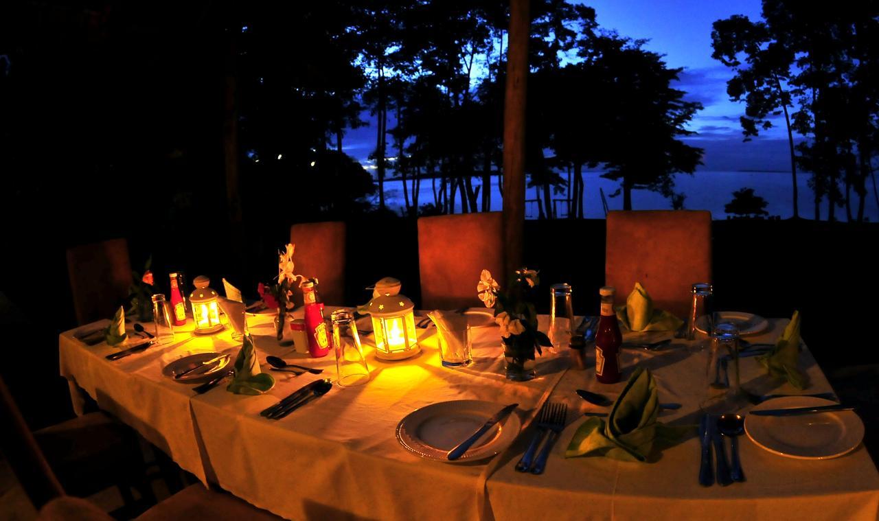 Brovad Sands Lodge Kalangala Exterior foto