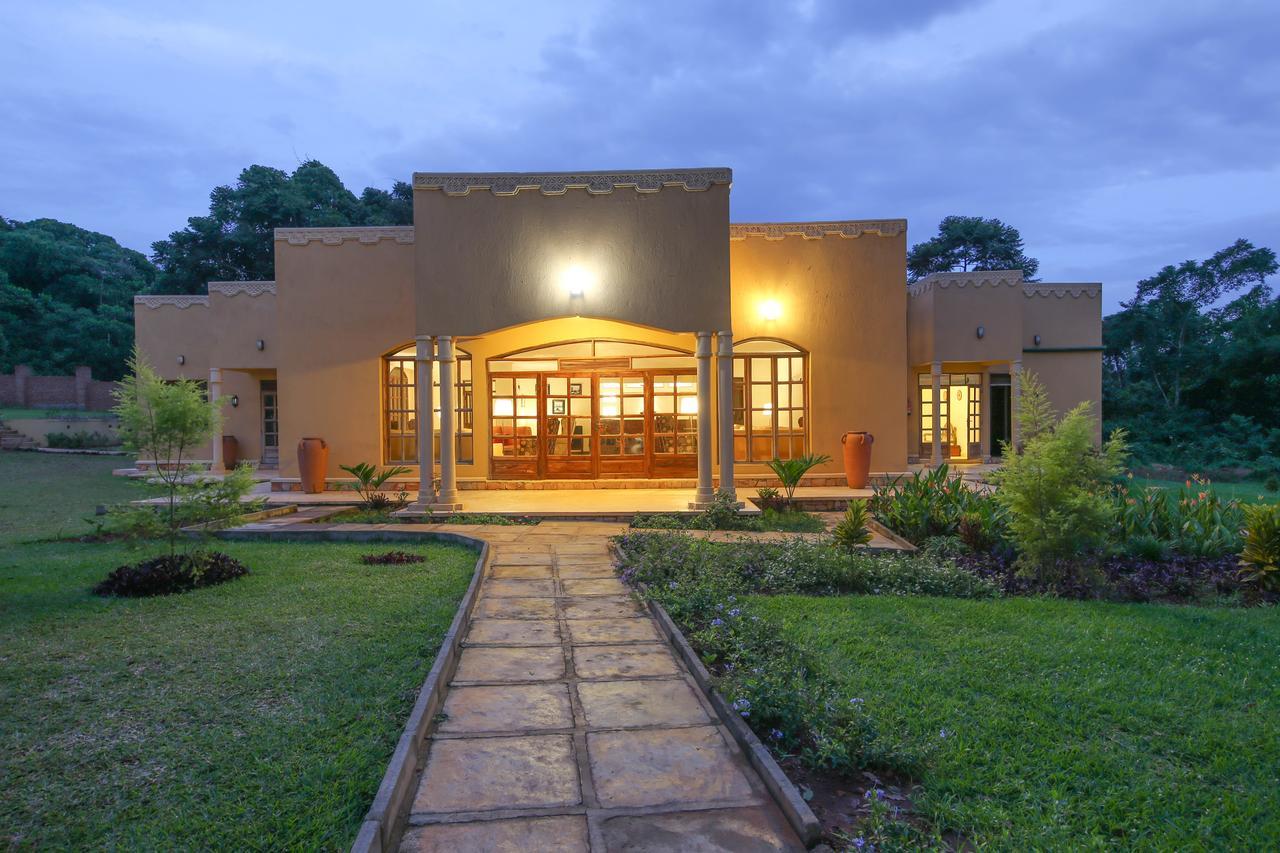 Brovad Sands Lodge Kalangala Exterior foto